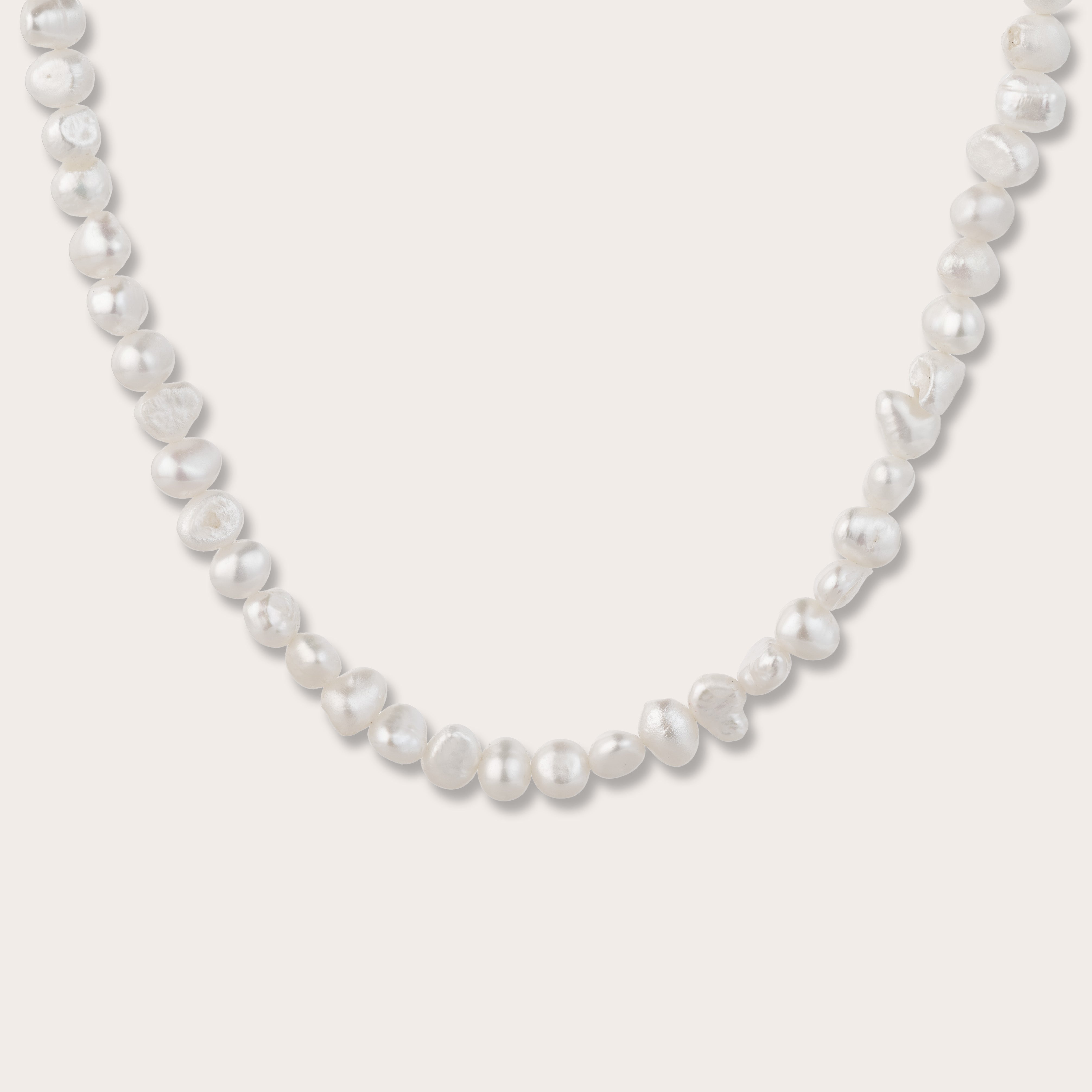 Temptress Pearl Necklace